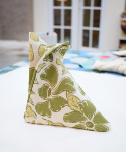 Green <b>Linen</b> <b>Table</b> Napkin Sustainable <b>Cloth</b> Napkins for Elegant <b>Table</b> Decor and Reuse - Product Image 3