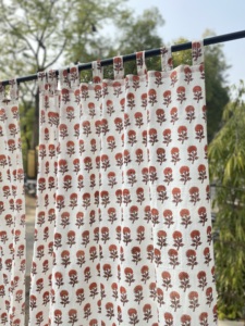 ผ้าม่านพิมพ์ลายบล็อกด้วยมือแบบขายส่ง ผ้าฝ้ายสำหรับหน้าต่าง ผู้ผลิตสิ่งทอจากอินเดีย รับผลิตตามสั่ง (OEM) ผู้จัดจำหน่ายผ้าม่านแบบกำหนดเอง - Product Image 5