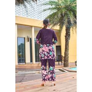 Ensemble coordonné deux pièces en coton imprimé pour femmes, pour des tenues personnalisées - Product Image 4
