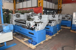 High Speed 460mm <b>Swing</b> Lathe Machine 58mm Spindle Bore 12 Speed Gearbox 5.5kW Motor All Geared Precision Metal Turning Wholesale - Product Image 3