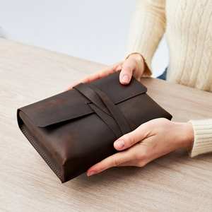 Carpeta de Cuero para Documentos con Ranuras para Tarjetas, Estuche Multifuncional de Cuero, Regalos Corporativos LBC-0013 - Product Image 2