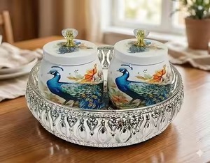 Pot en métal classique Pichwai avec plateau, ensemble de récipients artisanaux pour la décoration de la maison - Product Image 3