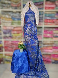 Dirac somalien haut de gamme, confectionné en soie fine, décoré de motifs floraux et d'un éclat léger, idéal pour les mariages et les événements élégants. - Product Image 2
