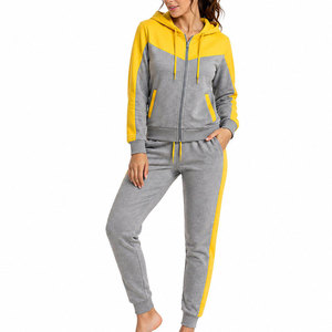Venta al por Mayor de Conjuntos Deportivos para Mujer, Nueva Colección, Impresión Personalizada, Transpirables, de Algodón - Product Image 1
