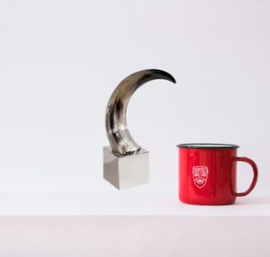 Decoración de Hogar de Diseño Moderno con Soporte de Acero y Acentos de Cuerno de Búfalo Natural de Lujo, Ideal para Bodas y Eventos - Product Image 6