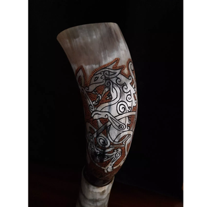 Mug à boire en corne de buffle naturelle fait main, style Viking, avec support en bois, pour cadeau ou décoration médiévale. - Product Image 4