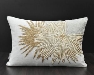 Funda de Cojín Decorativa de Lujo Hecha a Mano con Cuentas de Algodón y Bordados Personalizables para Sofá, Cama, Sillas y Decoración del Hogar - Product Image 5