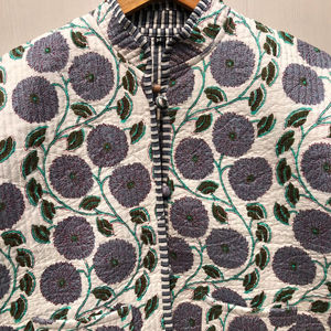 Veste matelassée en coton à motifs floraux, style bohème, imprimée au bloc, à manches courtes, avec liens à nouer sur le devant, sans manches, cadeau d'hiver pour demoiselle d'honneur - Product Image 1