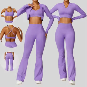 Ensemble de yoga 2 pièces OEM à séchage rapide, respirant, en dentelle, antichoc, sans couture, longueur intégrale, avec short taille haute et cordon de serrage - Product Image 1