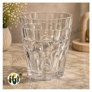 Jarra de Agua de Acrílico Ecológica Clásica con Tapa, Gratis - Product Image 1