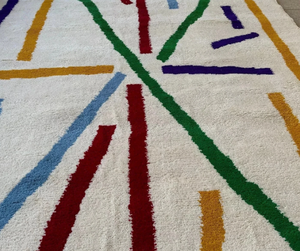 Alfombra Persa Blanca Multicolor de Lana, Tejida a Mano, Pelo Medio, Apta para Mascotas, con Flecos, Diseño Geométrico, Antideslizante y Ecológica - Product Image 1