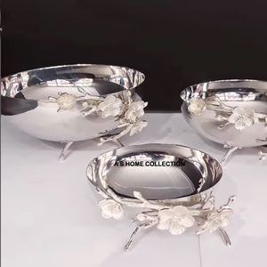 New Arrival Brass Flower Glossy Finished <b>Bowl</b> Stainless Steel Round Shape Luxury Home Use Set of 3 Fruit and Food <b>Serving</b> <b>Bowl</b> - Product Image 1