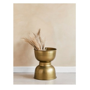Maceta Redonda Decorativa de Metal Dorado para Hogar y Jardín, Presentación de Plantas Moderna y Ecológica - Product Image 4