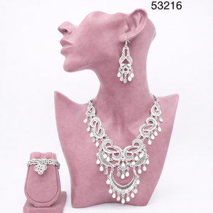 MOLL JEWELLERS - Cadena de Eslabones con Diseño de Hojas, Chapada en Oro, con Circonitas Naturales, para Mujer, Elegante y Moderna, Certificada por Terceros - Product Image 5