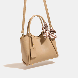 กระเป๋าโท้ทหนัง PU คุณภาพสูงสำหรับผู้หญิง ขนาดเล็ก ดีไซน์สวยหรู - Product Image 3