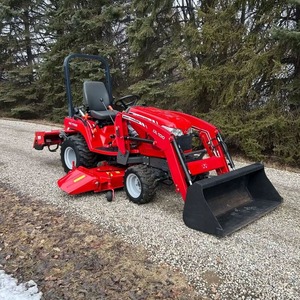 Tracteur à conducteur marchant d'occasion Massey Ferguson GC1705, moteur 25 CV, boîte de vitesses, pompe, roulement, usage agricole - Product Image 2