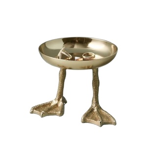 ถาดใส่เครื่องประดับรูปขาสัตว์สีทองสุดหรู ดีไซน์ชามโลหะแบบมีขาตั้ง ตกแต่งโต๊ะเครื่องแป้ง จัดระเบียบของใช้บนโต๊ะ สำหรับใส่แหวน ทันสมัย - Product Image 1