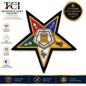 Écusson brodé à la main personnalisé, étoile colorée, fil d'or, badge brodé fait main - Product Image 2
