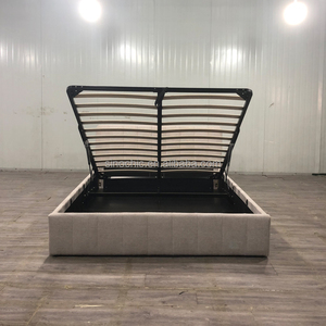 Cama King Size Contemporánea de Lujo con Plataforma Tapizada, Cabecera Alta y Almacenamiento - Product Image 4