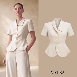 Blouse Blazer Élégante à Manches Courtes pour Femme, Coupe Asymétrique, Boutonnée, Style Peplum, Tissée Unie, Idéale pour le Bureau – Modèle ARDEN (ODM/OEM) - Product Image 1