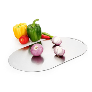 Tabla de cortar de forma ovalada hecha de acero inoxidable, antideslizante, apta para lavavajillas, de una sola pieza, para cocina. - Product Image 1