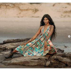 Vestido Maxi Bohemio Floral de Calidad Premium con Cuello Halter, Sin Mangas, Ajuste Regular, Dobladillo Asimétrico, Lentejuelas Hechas a Mano, Estilo Casual Otoñal con Lazo Cruzado - Product Image 3