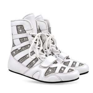 Zapatos de Boxeo Personalizados de Estilo Único con Pedrería Plateada, Zapatos de Boxeo de Caña Alta con Cordones Coloridos y Transpirables de Cuero - Product Image 2