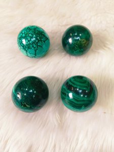 Sphères de malachite en pierre précieuse, vente en gros, sphères de cristal naturelles faites à la main, imperméables, provenant de Gujarat-Amayra Crystal Exports - Product Image 4