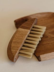 Wooden Handheld <b>Dusting</b> <b>Brush</b> For Home Furniture Kitchen Shelf And Daily Cleaning Purpose - Product Image 6