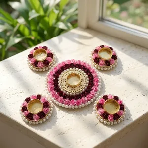 Ensemble de bougeoirs artisanaux en forme de rose rose et de perle avec plateau floral Rangoli pour la décoration de la maison, idéal pour Diwali, les mariages et les festivals - Product Image 1