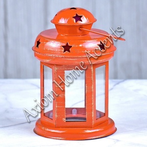 Linternas de velas festivas industriales Decoración artesanal elegante Acento navideño por Axiom Home Accents - Product Image 4