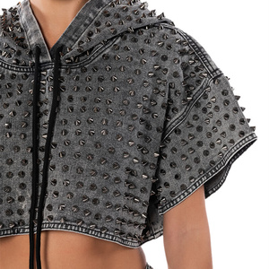 Haut court en jean style punk pour femme avec rivets, manches chauve-souris, délavé, couleur unie, pour l'automne - Product Image 6