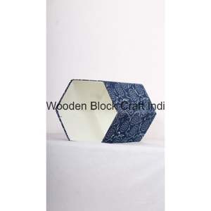 Poubelle décorative ouverte faite à la main en carton PP imprimé au bloc, avec enveloppe en tissu 100 % coton. - Product Image 4