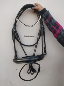 Bridon de cheval en cuir véritable de haute qualité pour l'équitation, taille complète, blanc avec frontale ornée de petits cristaux Kiran Overseas Ko-2030 - Product Image 4