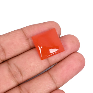 Ónix Rojo Natural de 15.3 Quilates, Forma Cuadrada de 17x17mm, Gema Suelta - Product Image 2
