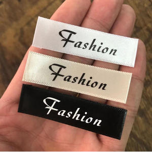 Écussons brodés personnalisés, broderie personnalisée, logo en relief 3D, découpe au laser, forme carrée, thermocollants pour vêtements et chapeaux - Product Image 1