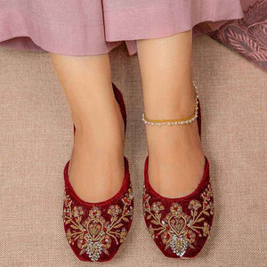 Calzado Khussa de Alta Calidad para Mujer, Color Personalizado, Hecho a Medida, Antideslizante, Parte Superior de Terciopelo Estampado, Suela Antideslizante, Venta al Por Mayor - Product Image 1