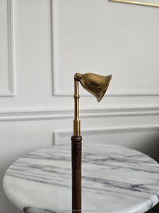 Éteignoir à bougie vintage en laiton et bois en forme de cloche Éteignoir à bougie vintage en laiton par Azora Industries - Product Image 4