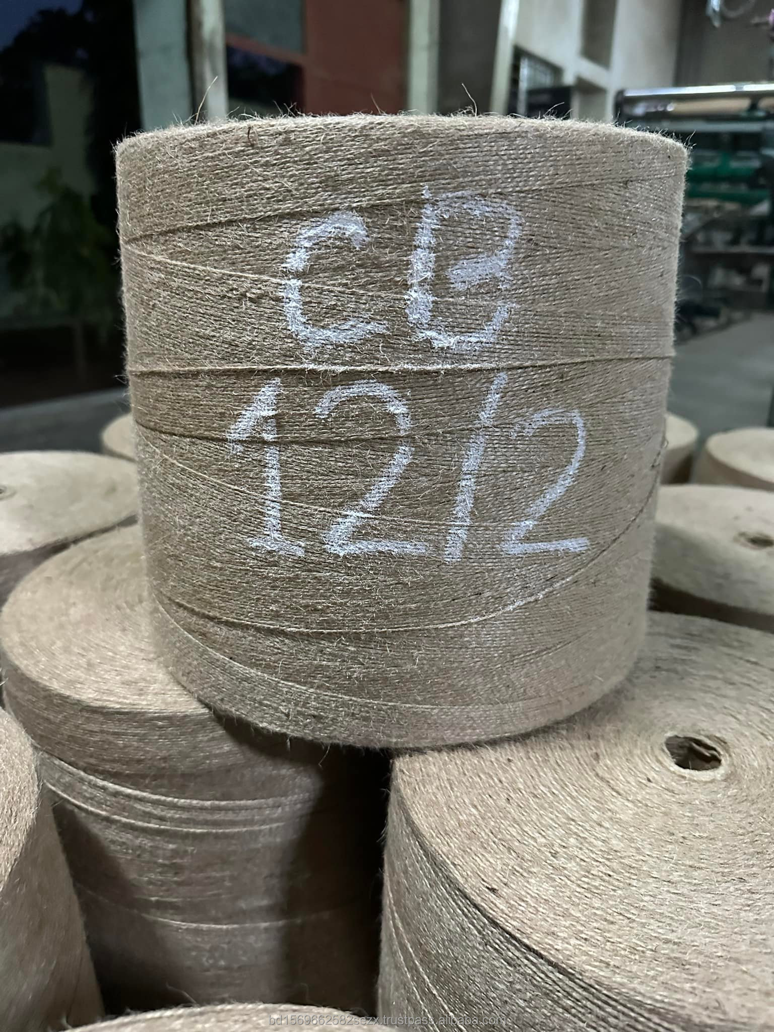 100% Natural jute color