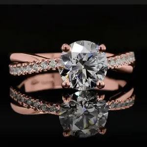 Anillo de compromiso de oro rosa de 14 quilates con diamante ovalado de 1.0 quilates cultivado en laboratorio, estilo solitario cruzado, para mujer, regalo romántico - Product Image 1