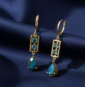 ต่างหูลาบราโดไรต์ทรงลูกแพร์ประดับบลูโทแพซ ยาว 6 นิ้ว ตัวเรือนเงินแท้ 925 ชุบทอง 18K เครื่องประดับอัญมณีดีไซน์เนอร์ - Product Image 1