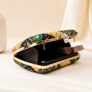 Pochette florale multicolore, sac à main ethnique de créateur pour femmes, pour les mariages et les occasions festives - Product Image 3