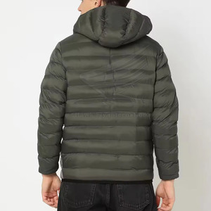 Chaqueta de Invierno Acolchada de Algodón con Cuello Mao, Estilo Urbano, con Logotipo y Color Personalizados para Hombre - Product Image 3