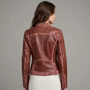 Veste en cuir marron pour femme, style moto, fermeture éclair, col rabattable, détails rivets - Product Image 3