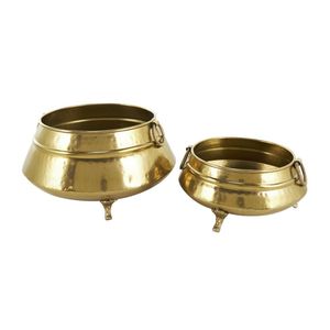 Macetero Metálico de Diseño para la Colección de Accesorios Premium para el Hogar, que Ofrece una Elegante Solución para la Presentación de Plantas - Product Image 3