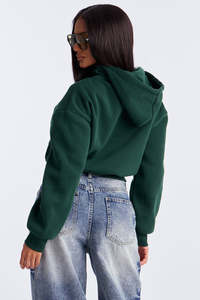 เสื้อฮู้ดดี้ครอปสำหรับผู้หญิง สี โลโก้ และขนาดตามสั่ง จาก Antique Fashion - Product Image 4
