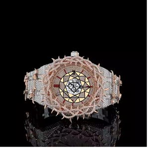 Reloj de Cuarzo Personalizado con Incrustaciones de Diamantes de Imitación, Acero Inoxidable y Moissanita, Lujoso, Estilo Hip-Hop, Simple, para Uso Diario, con Fecha Automática, Cristal, Ecológico, Unisex - Product Image 1