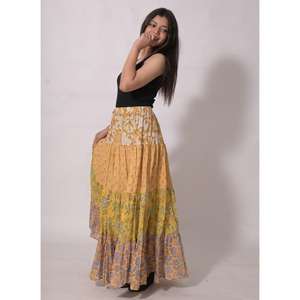 Jupe longue ethnique en coton imprimé, jupe longue bohème patchwork, tenue de festival faite à la main pour femmes - Product Image 2