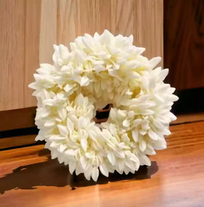 Pulsera de Gajra Floral Artificial de Tela Blanca Estilo Jaipur, Forma Libre, Ligera, Reutilizable, Accesorios Nupciales para Mujer para Bodas - Product Image 1