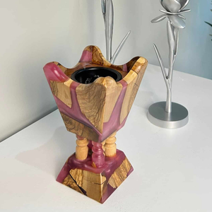 Elegante Quemador de Incienso con Incrustaciones de Ónix y Madera de Olivo, Diseño Geométrico Único con Copa Negra de Metal para Decoración Moderna del Hogar - Product Image 3